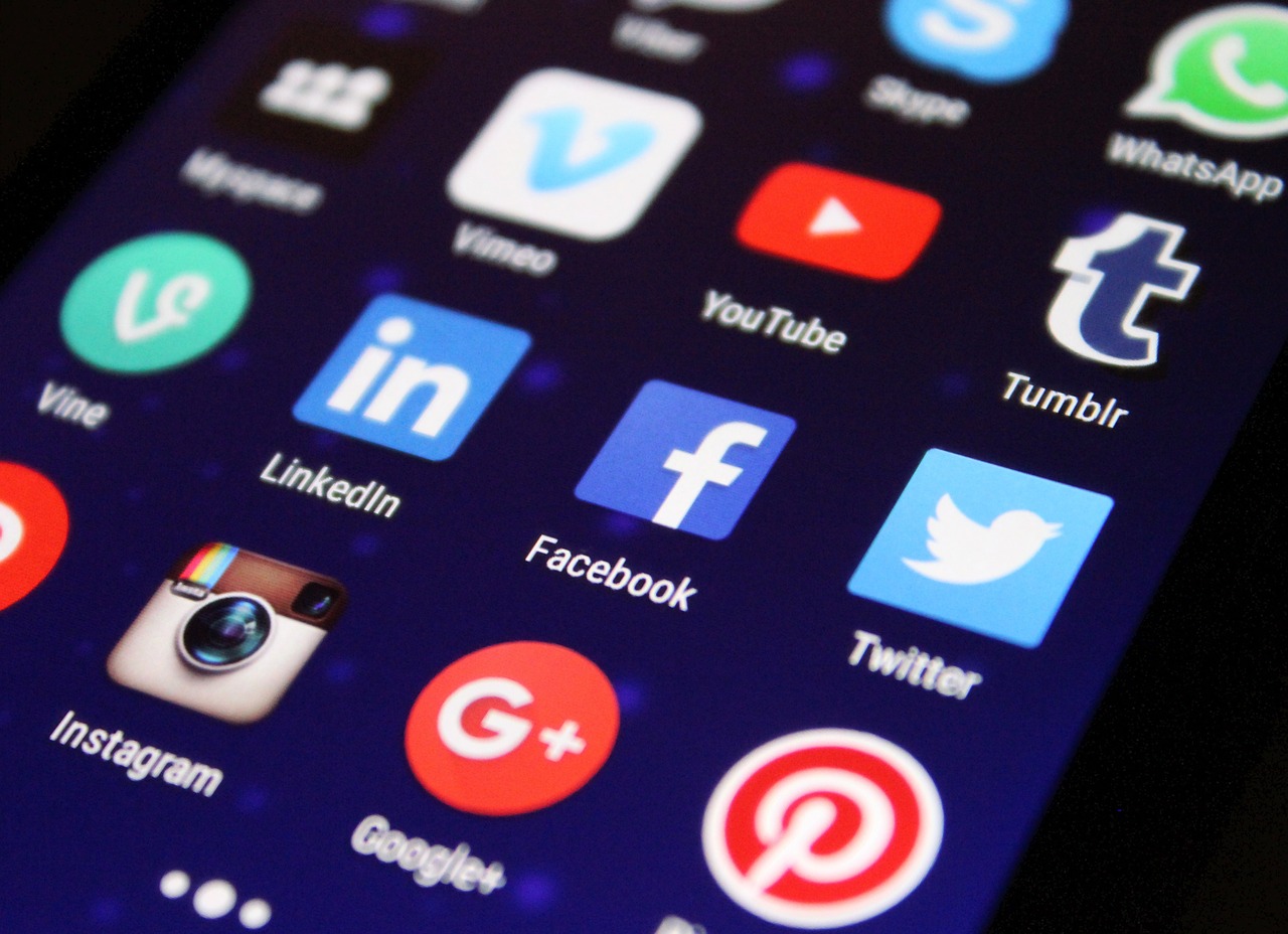 Штраф за пост на Facebook: за які порушення заплатять українці під час виборів?